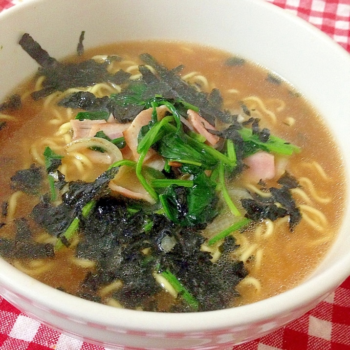 ほうれん草とベーコンの味噌ラーメン♡